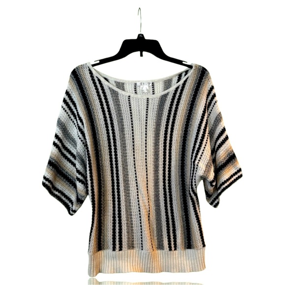 Knit top - Picture 1 of 2